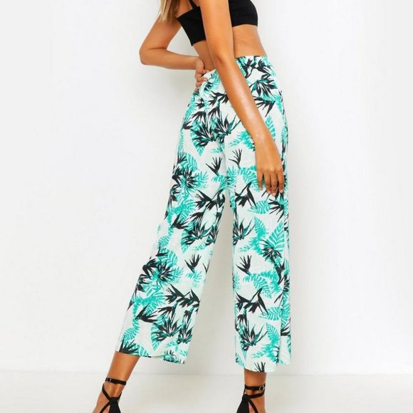 Boohoo Pants - Boohoo Summer pants - Tall Palm Print Culottes